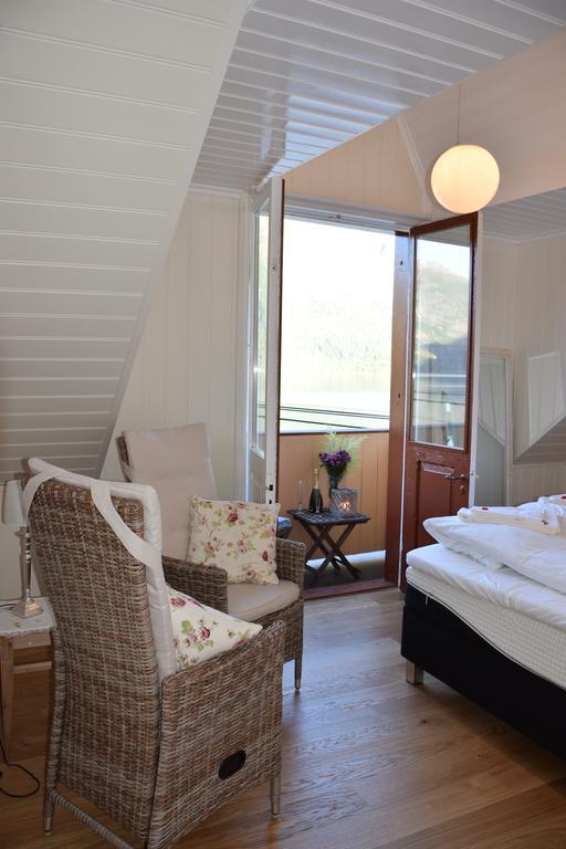 Dosen Gard Hotel Luster Ngoại thất bức ảnh